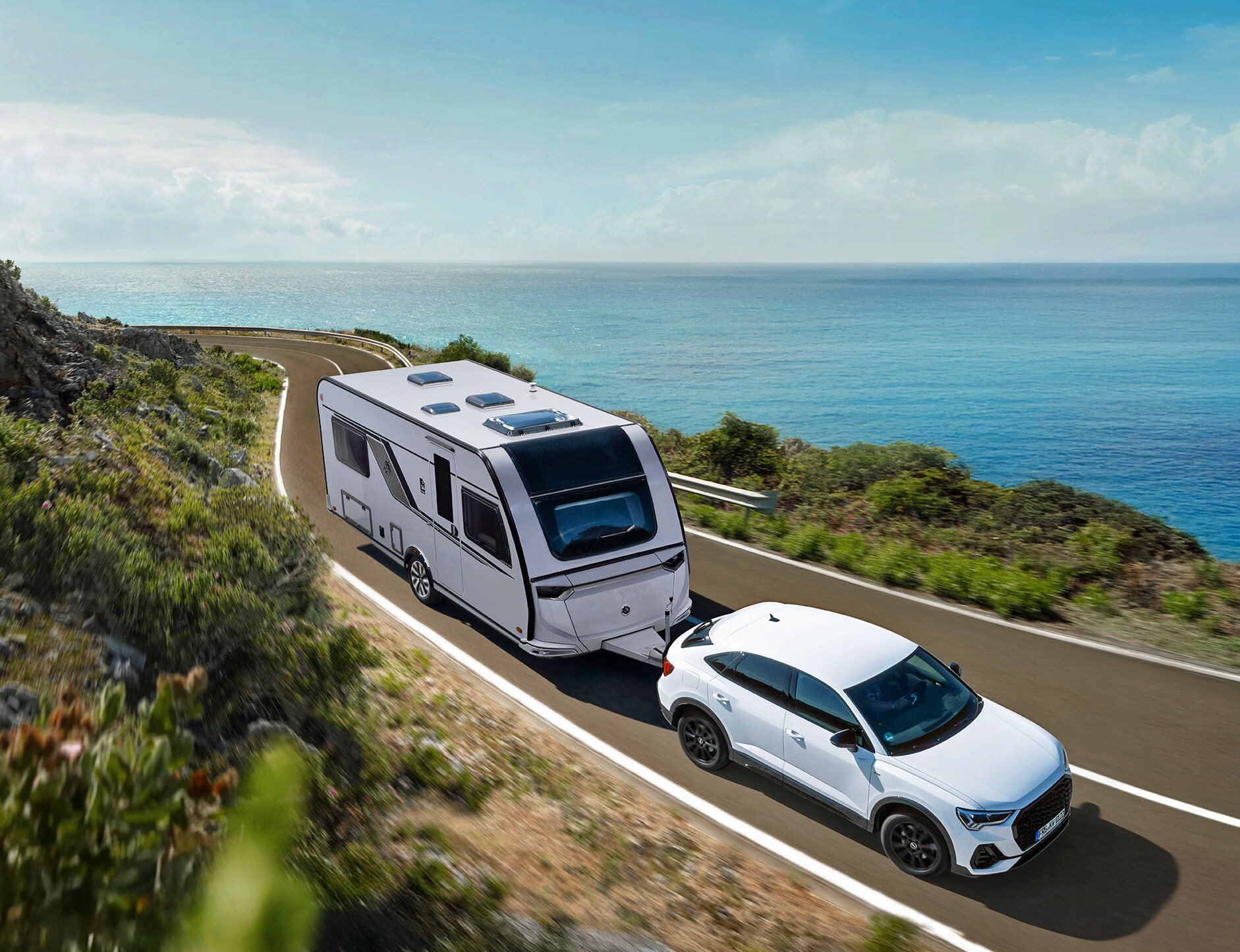 Caravan Knaus Südwind Black Selection außen